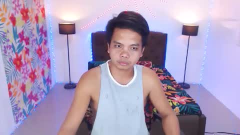 JOHNDAVE online show from February 24, 7:34 pm