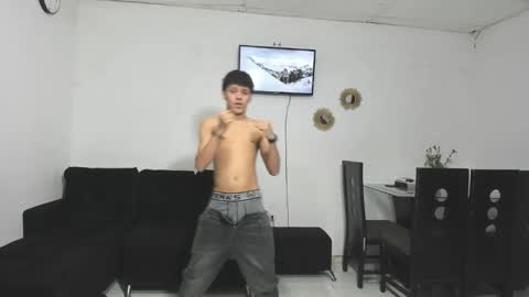 Snapshot of extremehotsex840 chatting on February 18, 11:17 am Nicole Ostyn and Michel online show from February 18, 11:17 am