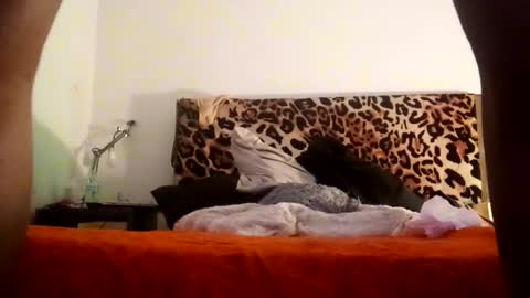 Snapshot of eyelyke2kream chatting on January 11, 6:23 pm eyelyke2kream online show from January 11, 6:23 pm