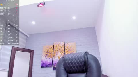 Snapshot of eyes_duque chatting on May 9, 7:41 pm online show from May 9, 7:41 pm