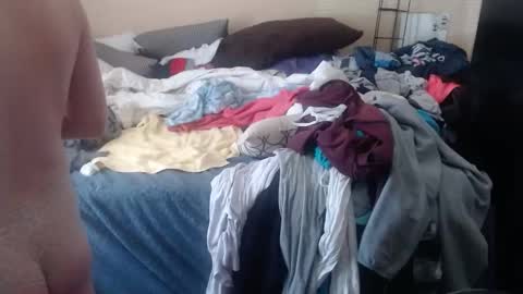 Snapshot of eyeswall0w chatting on October 21, 3:46 pm eyeswall0w online show from October 21, 3:46 pm