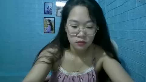 Snapshot of eyewet chatting on June 3, 12:35 am Eye online show from June 3, 12:35 am