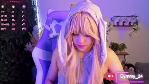 Snapshot of eymmy_24 chatting on February 20, 3:47 am eymmy_24 online show from February 20, 3:47 am