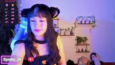 Snapshot of eymmy_24 chatting on March 12, 2:07 am eymmy_24 online show from March 12, 2:07 am