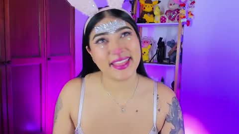 Emily online show from October 31, 8:43 pm