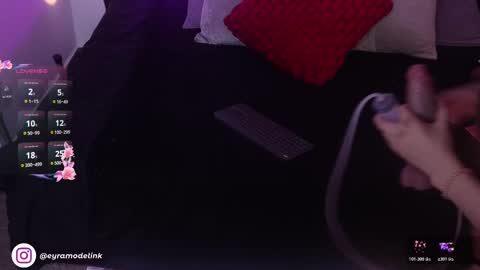 Snapshot of eyrarosee chatting on November 16, 2:39 am IG eyramodelink online show from November 16, 2:39 am