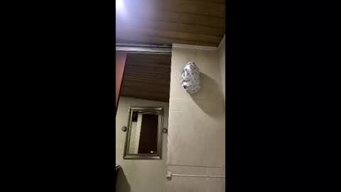 Snapshot of ezlngirl chatting on February 15, 6:32 am Aimee online show from February 15, 6:32 am