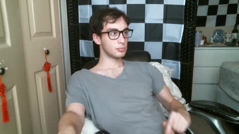 Ezra Naamah online show from February 10, 6:45 pm