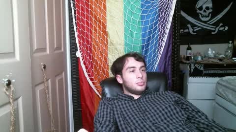 Ezra Naamah online show from December 13, 7:53 pm