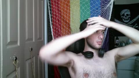 Ezra Naamah online show from January 6, 6:00 pm