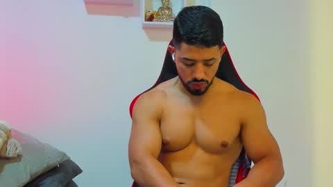 Ezzio Scolaro online show from September 9, 1:49 am