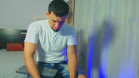 Snapshot of fabi_calde chatting on January 3, 1:25 pm fabi online show from January 3, 1:25 pm