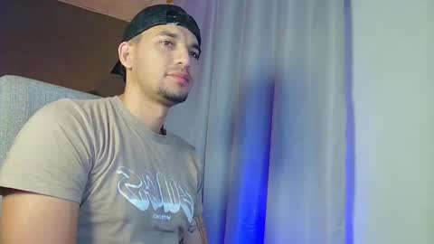 Snapshot of fabi_calde chatting on February 4, 10:21 am fabi online show from February 4, 10:21 am