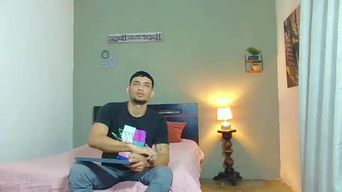 Snapshot of fabi_calde chatting on February 15, 1:16 pm fabi online show from February 15, 1:16 pm