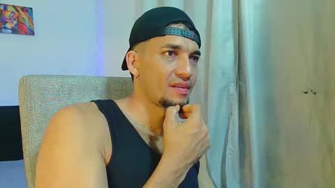 Snapshot of fabi_calde chatting on November 6, 1:06 am fabi online show from November 6, 1:06 am