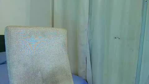 Snapshot of fabi_calde chatting on November 11, 2:22 am fabi online show from November 11, 2:22 am