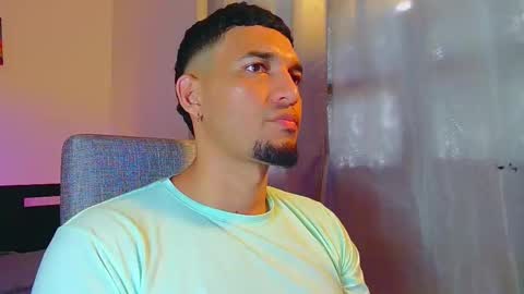 Snapshot of fabi_calde chatting on November 20, 2:28 pm fabi online show from November 20, 2:28 pm