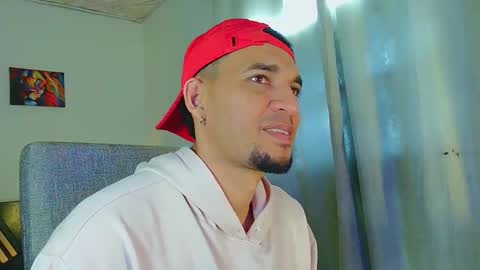 Snapshot of fabi_calde chatting on December 2, 2:45 pm fabi online show from December 2, 2:45 pm