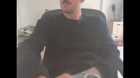 Snapshot of fabian_196 chatting on September 30, 11:04 am Call me bitch online show from September 30, 11:04 am