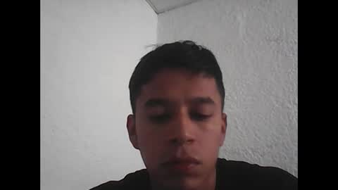 R online show from February 22, 8:40 pm