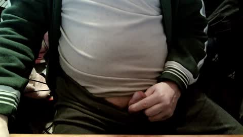 Snapshot of fabius2673 chatting on December 29, 8:44 am Fabius online show from December 29, 8:44 am