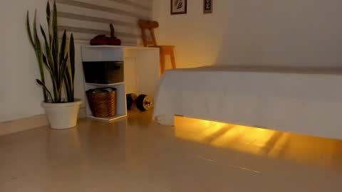 Snapshot of fabrizio_amery chatting on December 14, 12:27 am - A N D E R online show from December 14, 12:27 am