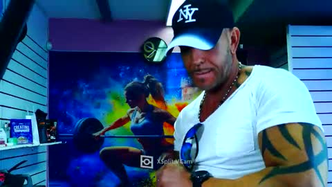 Snapshot of fabxxxl chatting on May 29, 7:39 am fabxxxl online show from May 29, 7:39 am