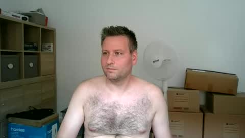 Snapshot of faer_087 chatting on September 17, 11:34 am faer_087 online show from September 17, 11:34 am