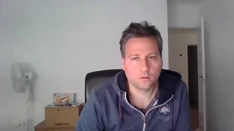 Snapshot of faer_087 chatting on November 10, 2:27 pm faer_087 online show from November 10, 2:27 pm