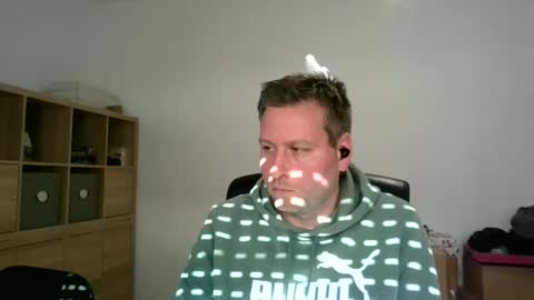 Snapshot of faer_087 chatting on December 1, 11:48 am faer_087 online show from December 1, 11:48 am