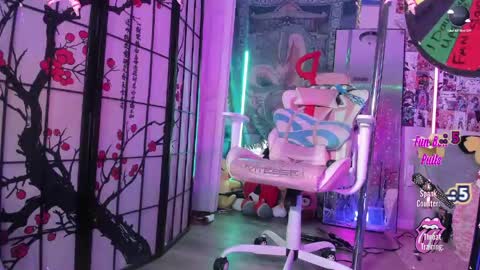 Fae and Cheta online show from June 3, 2:33 pm