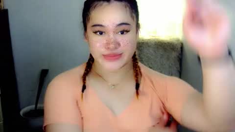 Snapshot of fairy_cuddle chatting on March 20, 3:50 pm call me shanaia online show from March 20, 3:50 pm