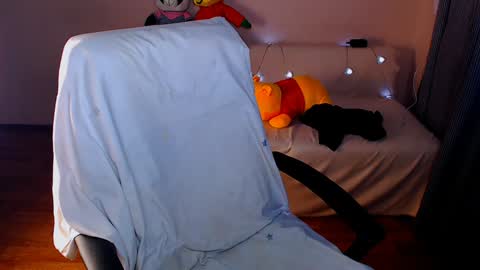 Snapshot of fairy_elli_hot chatting on January 18, 2:23 pm Elli online show from January 18, 2:23 pm