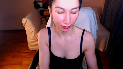 Snapshot of fairy_elli_hot chatting on June 1, 10:22 pm Elli online show from June 1, 10:22 pm