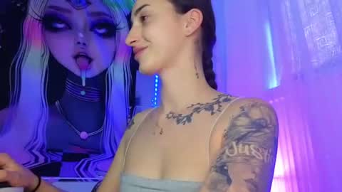 Marrie online show from July 11, 4:32 pm