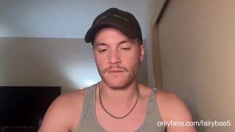 Travis online show from October 6, 4:54 am