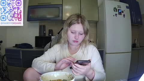 Snapshot of fairydreams_ chatting on December 29, 9:30 pm Arisha online show from December 29, 9:30 pm