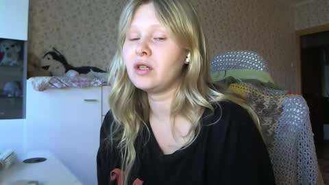 Snapshot of fairydreams_ chatting on October 9, 2:26 pm Arisha online show from October 9, 2:26 pm