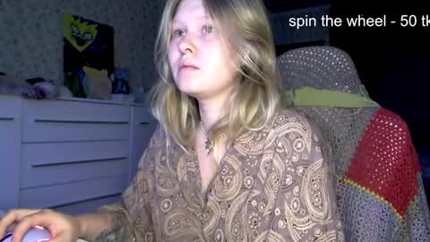 Snapshot of fairydreams_ chatting on October 23, 2:27 pm Arisha online show from October 23, 2:27 pm