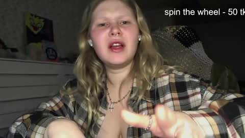 Snapshot of fairydreams_ chatting on November 7, 11:27 pm Arisha online show from November 7, 11:27 pm