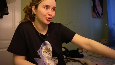 Ilona online show from May 17, 9:49 am