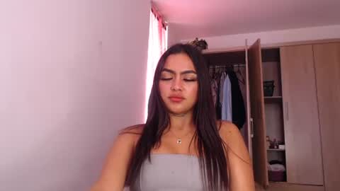 fairylatin online show from January 29, 6:07 pm