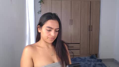 fairylatin online show from February 18, 9:09 pm