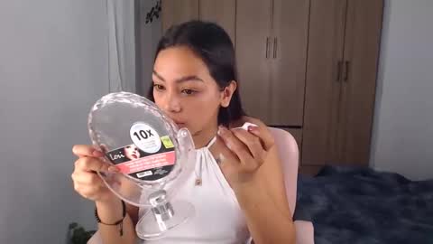 fairylatin online show from March 6, 9:14 am