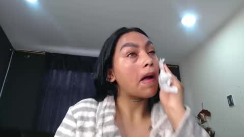 fairylatin online show from December 19, 12:12 pm