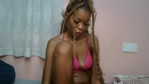 Snapshot of faizah_ chatting on May 23, 11:36 am faizah_ online show from May 23, 11:36 am