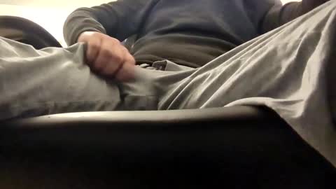 Snapshot of falcn2001 chatting on January 7, 1:17 am falcn2001 online show from January 7, 1:17 am