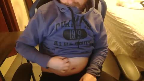 Snapshot of falcn2001 chatting on February 7, 2:48 am falcn2001 online show from February 7, 2:48 am