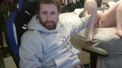 Snapshot of falcn2001 chatting on February 13, 5:53 pm falcn2001 online show from February 13, 5:53 pm