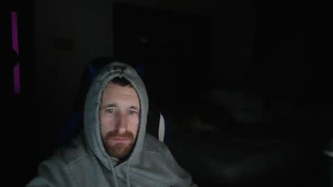 Snapshot of falcn2001 chatting on March 1, 4:47 am falcn2001 online show from March 1, 4:47 am